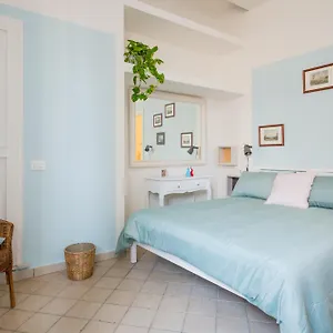  Bed & Breakfast Casa Milà Italia